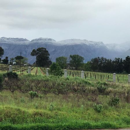 Raithby Winelands Historical Cottage 外观 照片