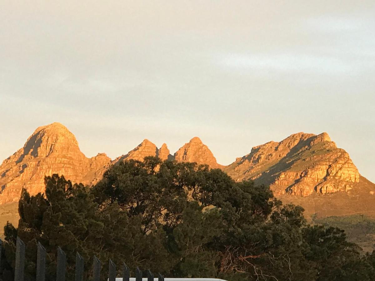 Raithby Winelands Historical Cottage 外观 照片