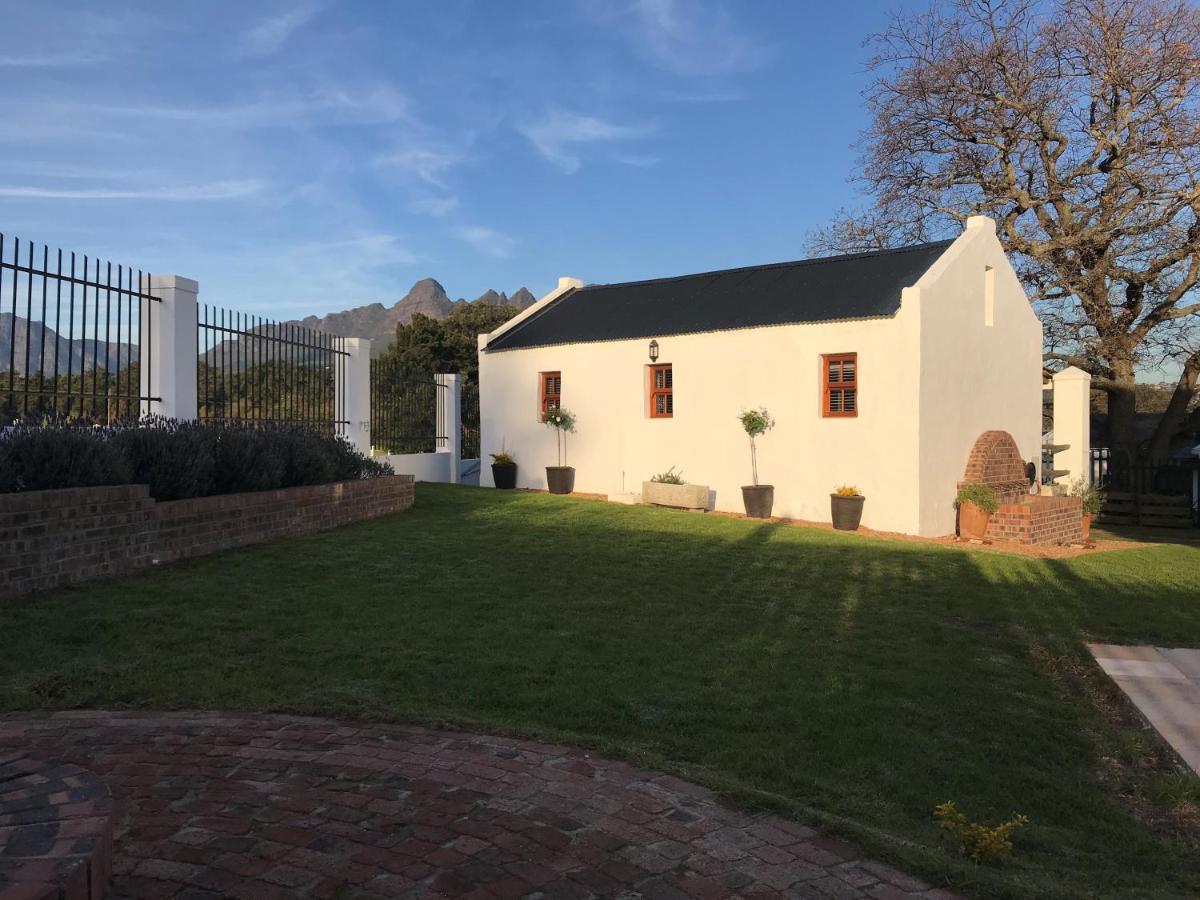 Raithby Winelands Historical Cottage 外观 照片
