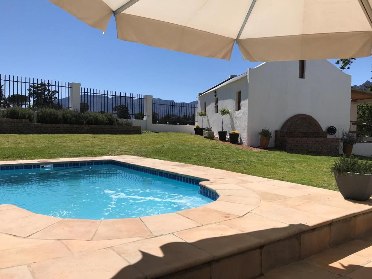 Raithby Winelands Historical Cottage 外观 照片